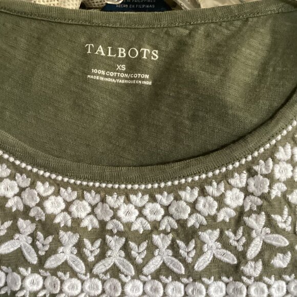 Talbots Short Sleeve Top Floral Embroidered Neck Cotton Green & White Sz S #91M - Picture 7 of 8